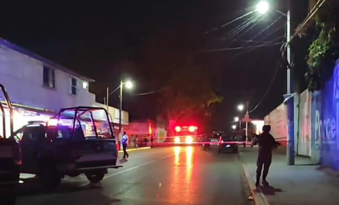Dos lesionados y una persona sin vida, saldo de ataque armado en taquería de Cuautla