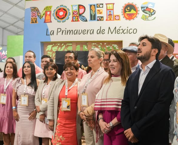 INAUGURAN MARGARITA GONZÁLEZ SARAVIA Y JOSEFINA RODRÍGUEZ ZAMORA STAND DE MORELOS EN TIANGUIS TURÍSTICO 2025